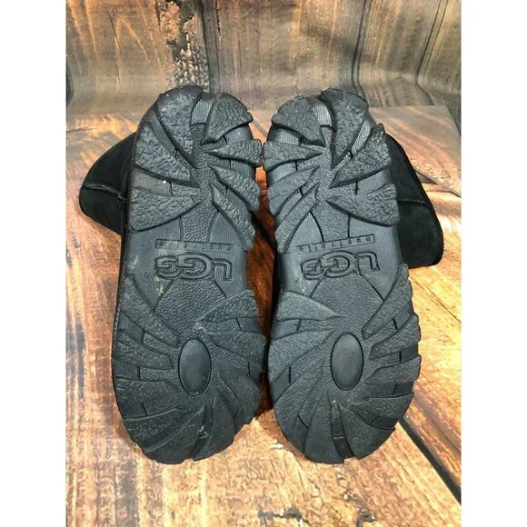 UGG #5835 Essential Shearling Black Sheepskin Boots Womens 7 / 38 (p5L - Picture 5 of 11